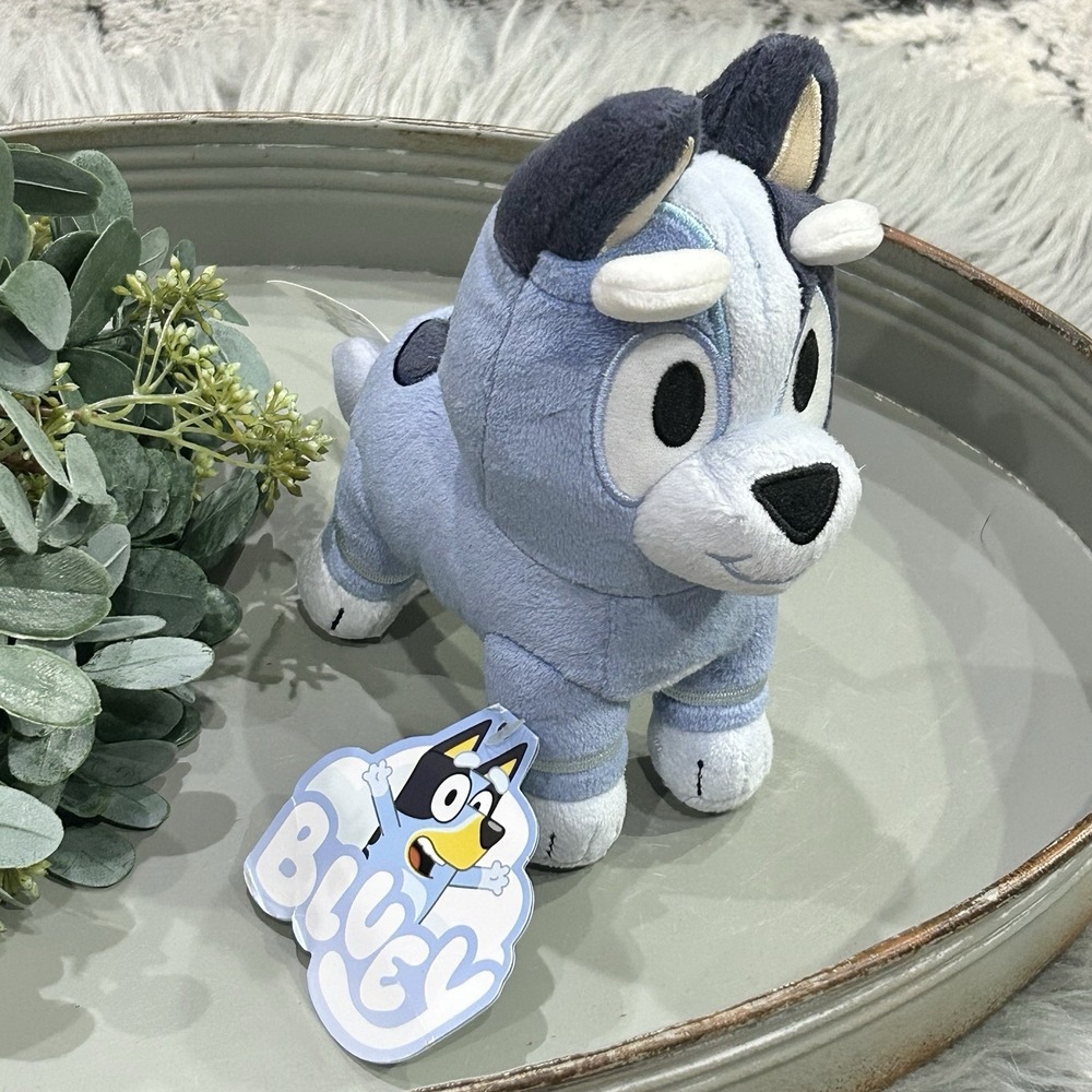 Bluey & Friends Cousin Socks 7" Plush Stuffed Animal Blue Moose Toys
